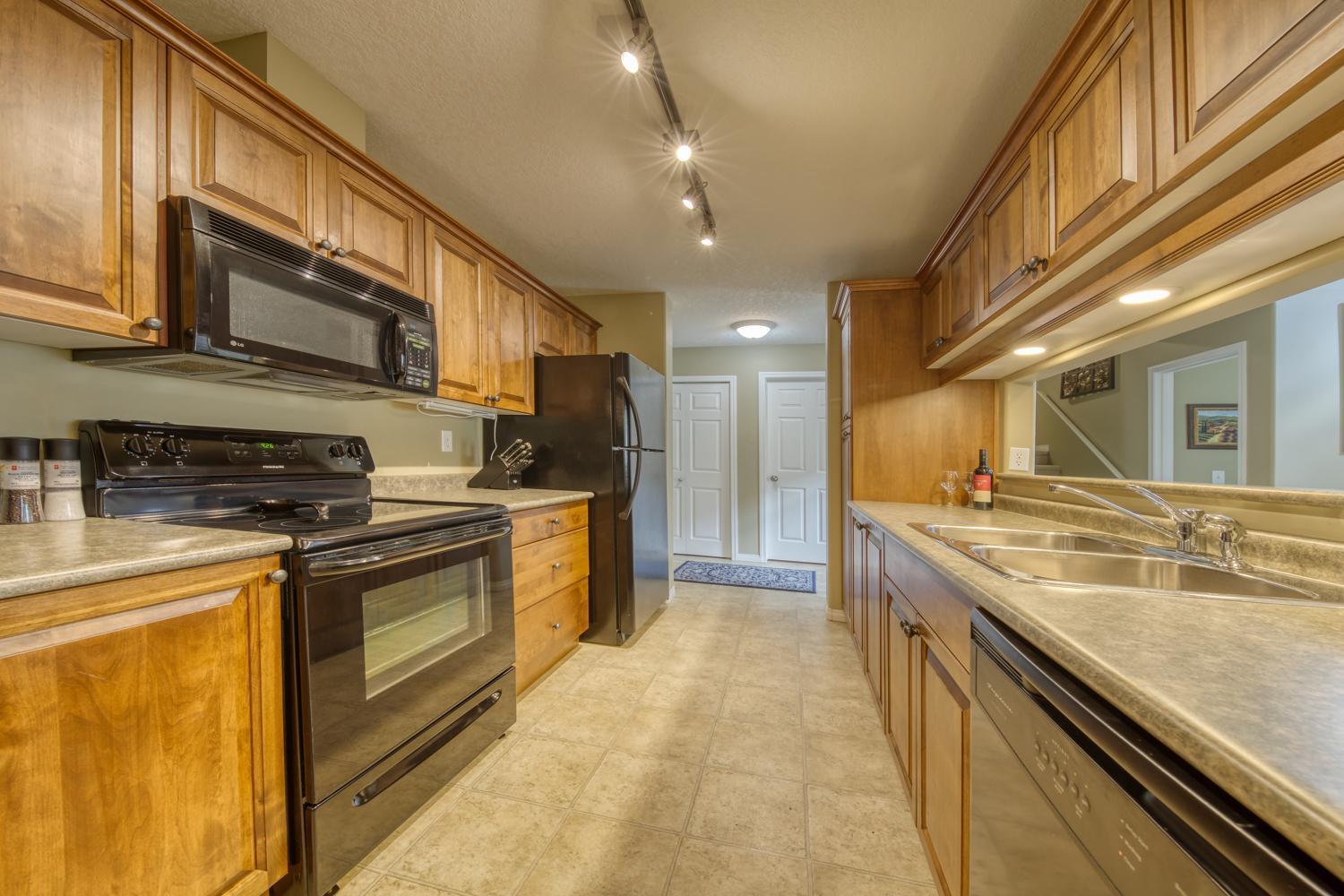 The Peaks 3 Bedroom Mountain View Condo Radium Hot Springs Exterior foto